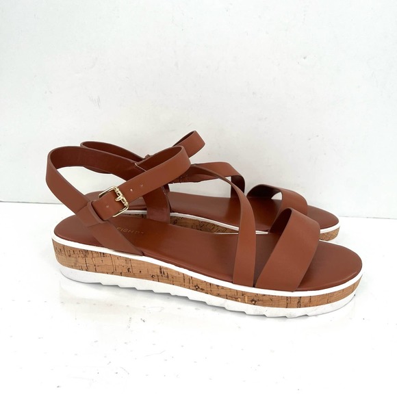 Marc Fisher Grandie Treaded Flatform Leather Sandals - Picture 4 of 7